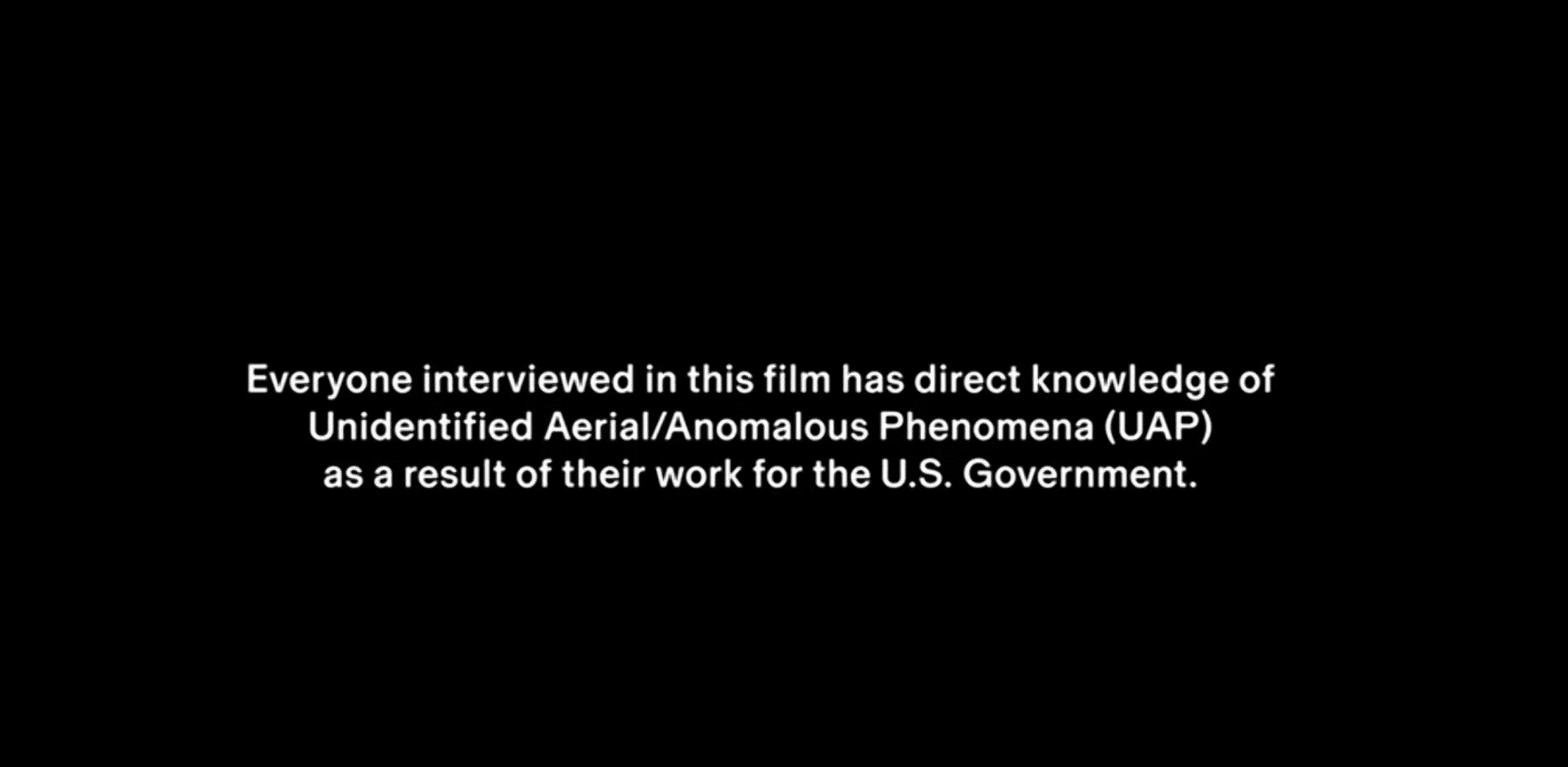 Jo, det er alvor det her. Og filmens moralske problem er så stort, at alle i hele verden burde have en interesse i, at sandheden kommer for dagen.