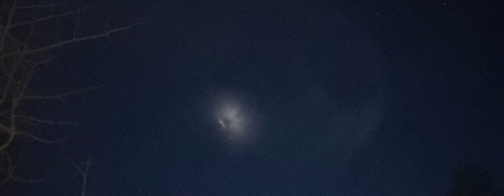 En usædvanligt udseende brændstofsky fra en Falcon 9 raket på himlen over Danmark 11. januar gav mange observationsberetninger hos Skandinavisk UFO Information.