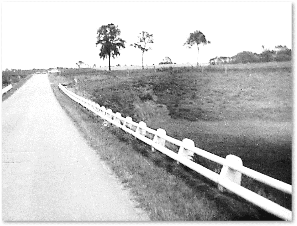 Omgivelserne ved observationsstedet fotograferet i forbindelse med besøg af SUFOI’s rapport-optagere, X. P. Madsen og Kai Eskildsen Møller (foto), den 16. august 1970.